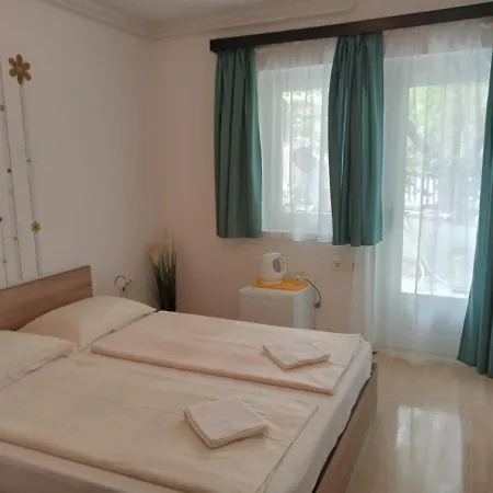 Sarokhaz بيت ضيافة كيستاي