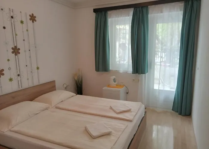 Sarokhaz בית הארחה קסזטלי