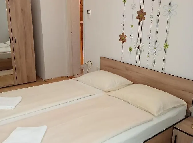 Sarokhaz בית הארחה קסזטלי