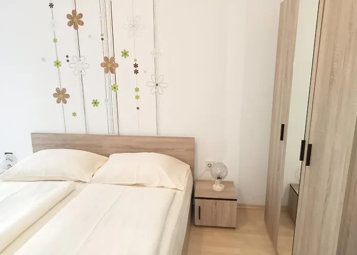 Sarokhaz 2* קסזטלי